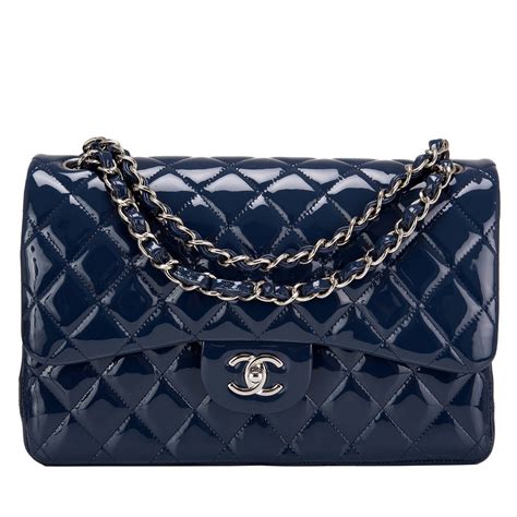 chanel navy classic flap